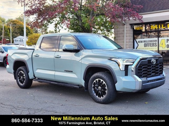2022 Toyota Tundra 4WD SR5