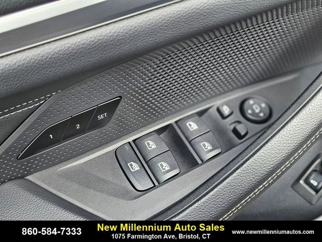 2024 BMW i4 40 - Photo 17