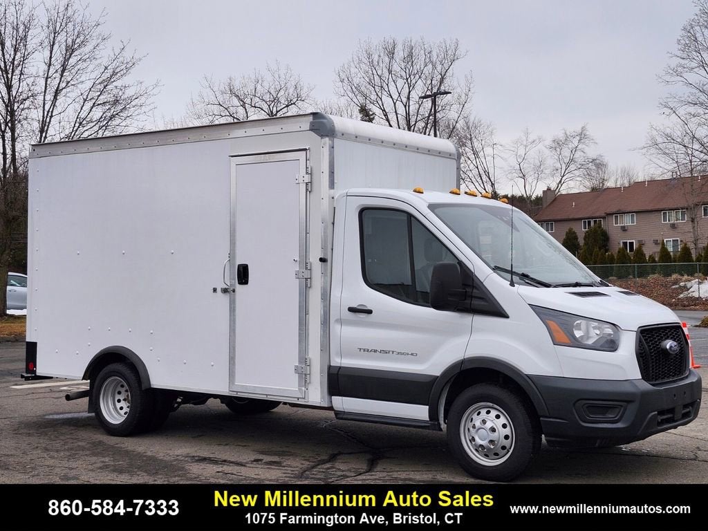 2022 Ford Transit Cutaway Base