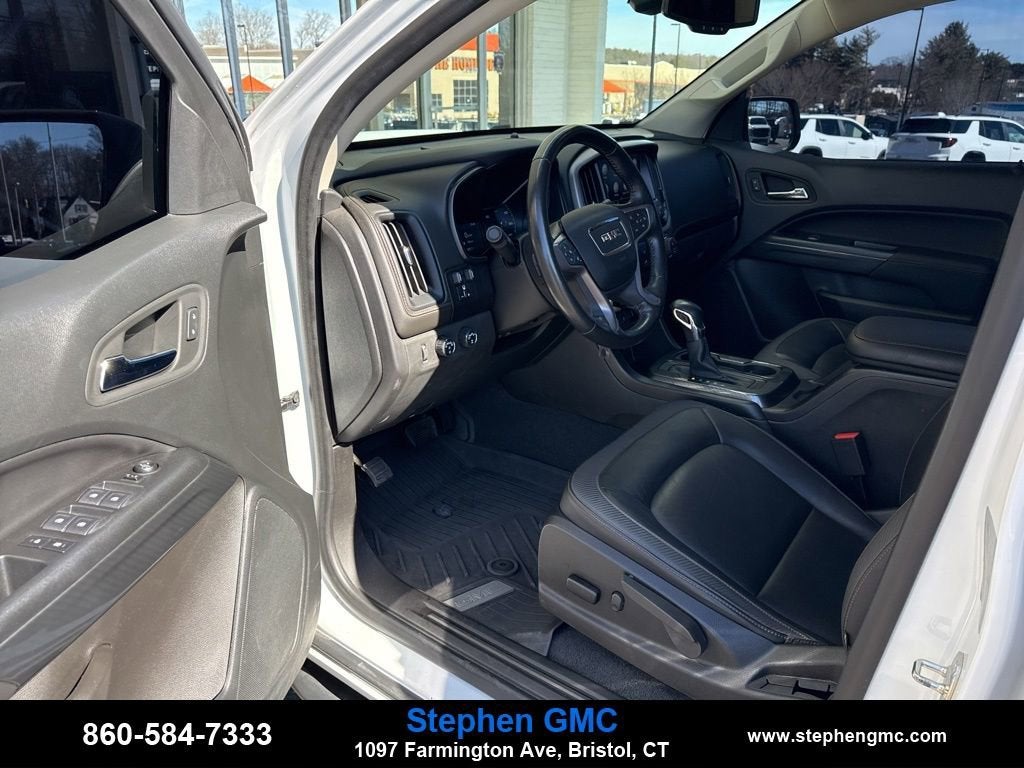 2022 GMC Canyon 4WD AT4 w/Leather