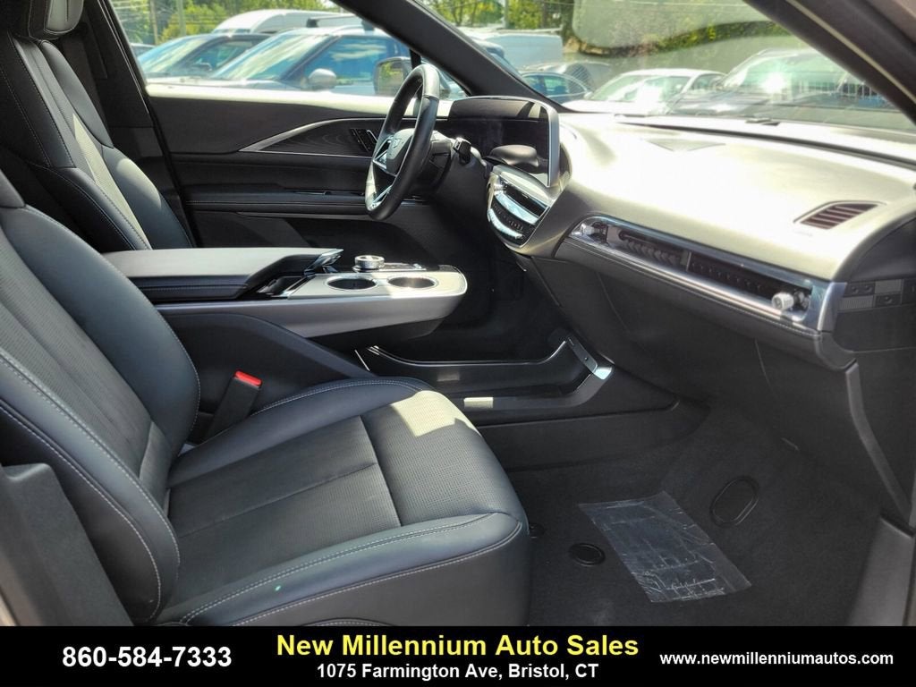 2024 Cadillac LYRIQ Luxury