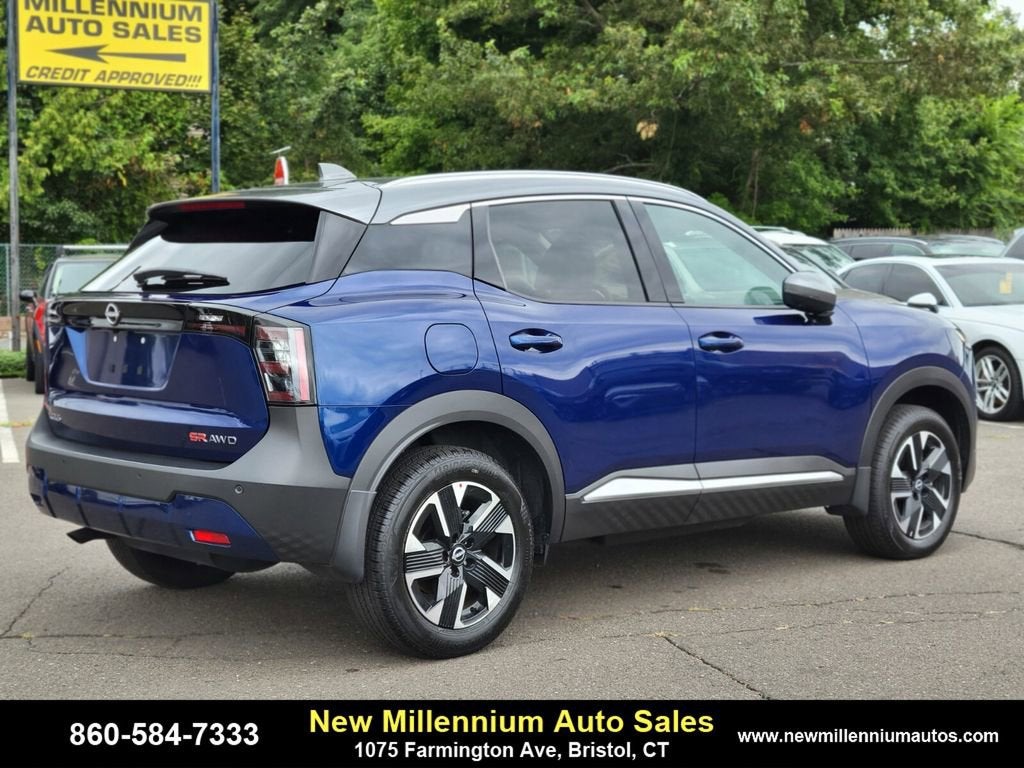 2025 Nissan Kicks SR