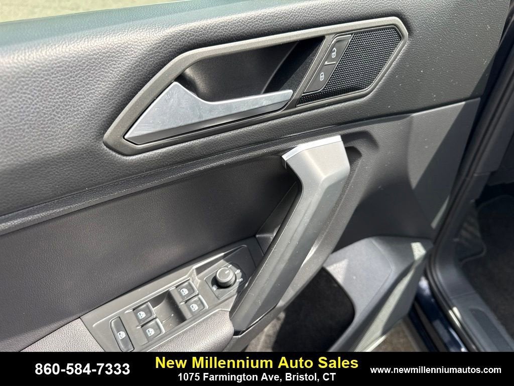 2019 Volkswagen Tiguan SE - Photo 11