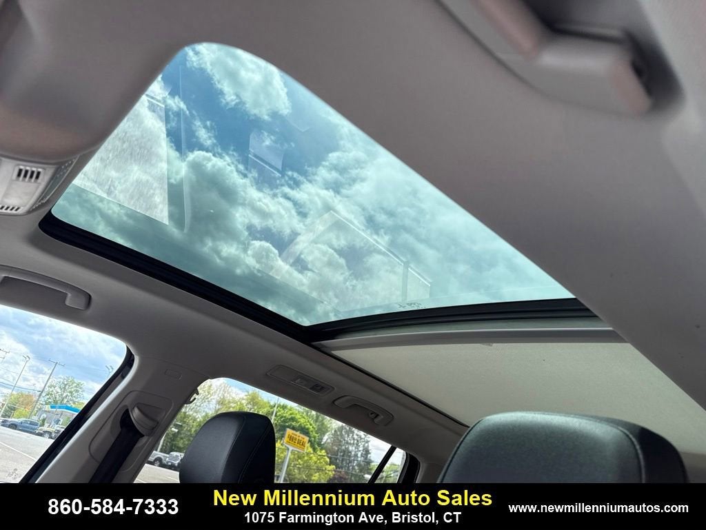2019 Volkswagen Tiguan SE - Photo 13