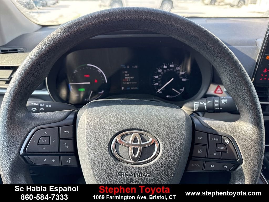2024 Toyota Sienna LE