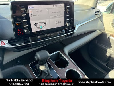 2024 Toyota Sienna LE