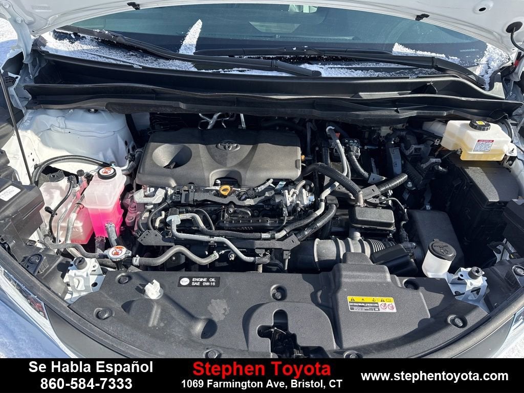 2024 Toyota Sienna LE