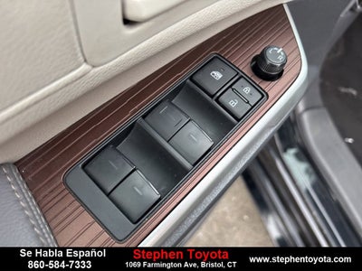 2024 Toyota Sienna LE