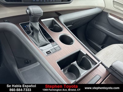 2024 Toyota Sienna LE