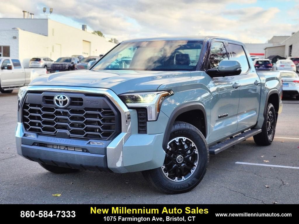 2022 Toyota Tundra 4WD SR5