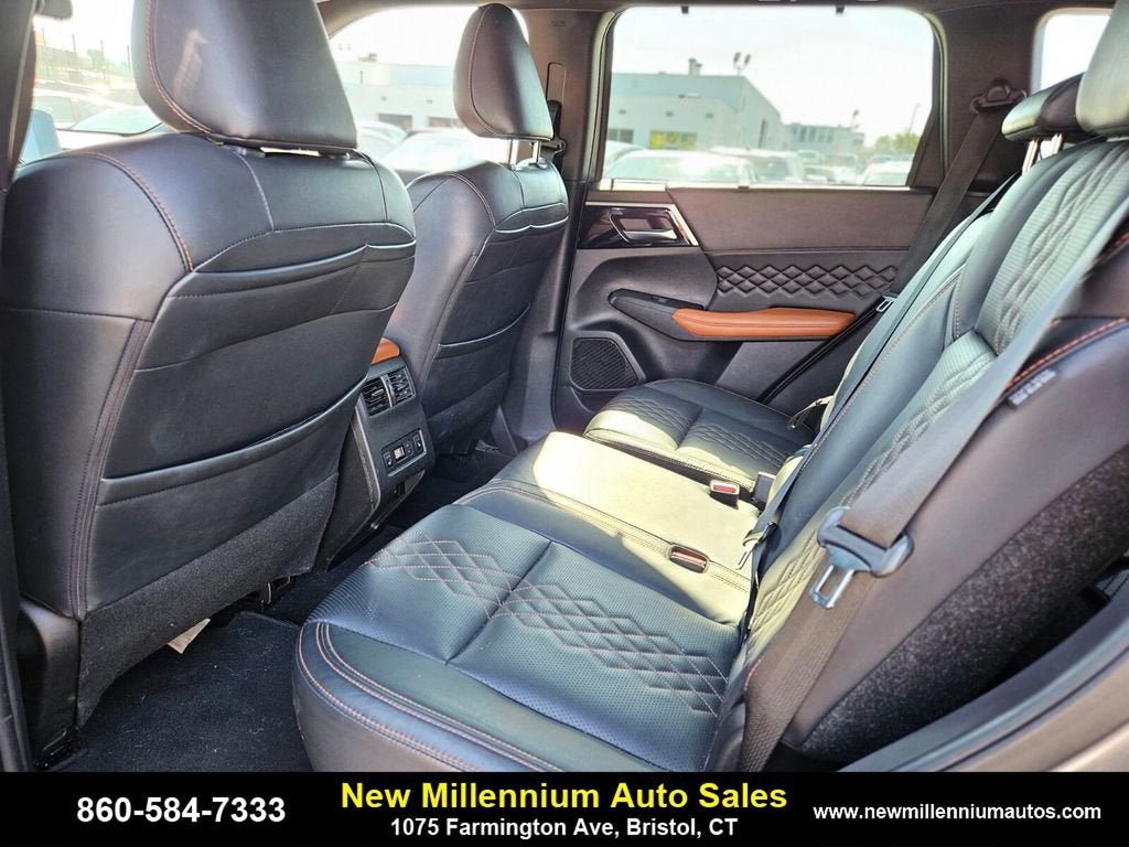 2022 Mitsubishi Outlander SEL