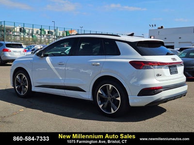 2025 Audi Q4 e-tron Premium