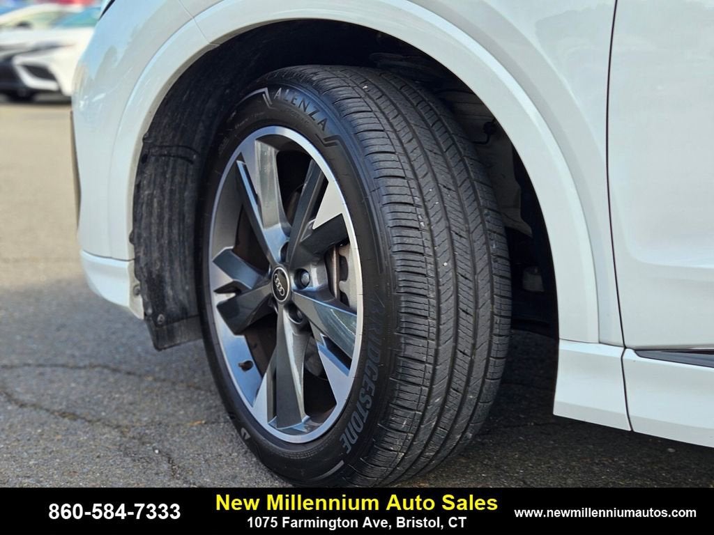 2025 Audi Q4 e-tron Premium