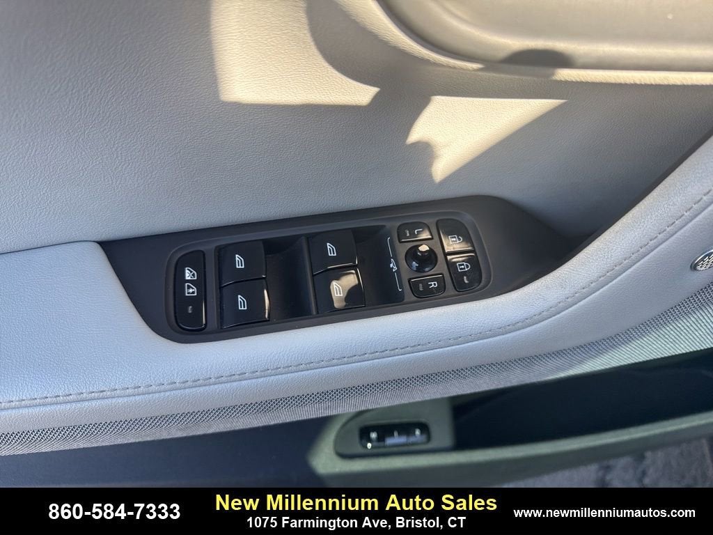 2023 Polestar 2 Performance Plus