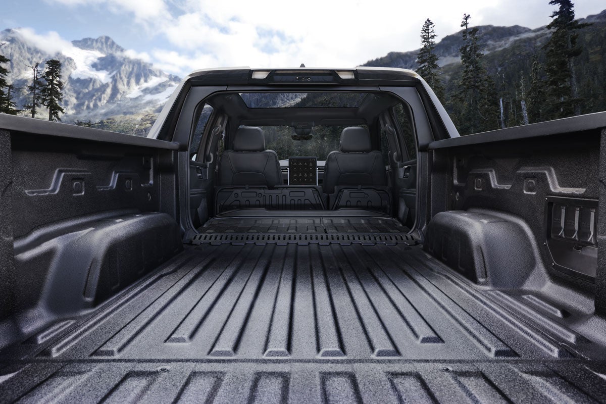 Stephen GMC in Bristol CT